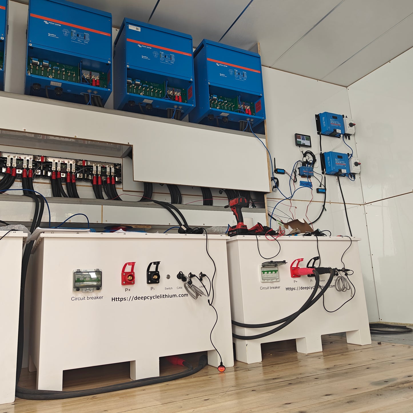Pallet Sized LFP IP 67 Lithium battery pack - 51.2V 1120ah 57.3 Kwh - 400A Discharge