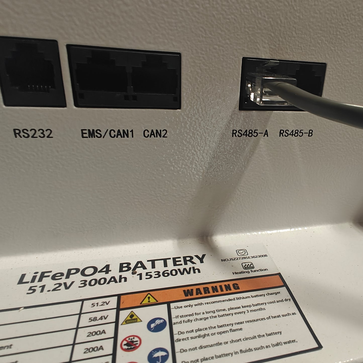 Vertical 51.2V 300Ah 15kWh LiFePO4 Battery with Heater